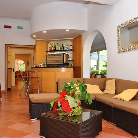 Hotel Azzurra 3*