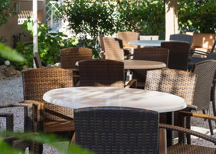 Azzurra ホテル マリーナ・ディ・ピエトラサンタ