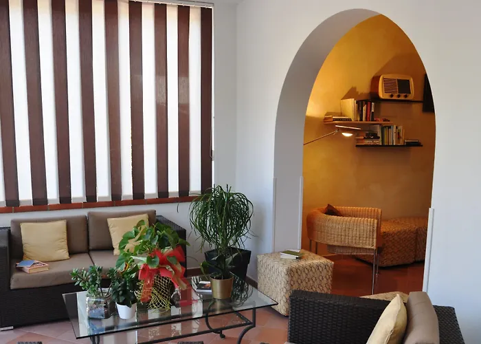 Azzurra 3* マリーナ・ディ・ピエトラサンタ