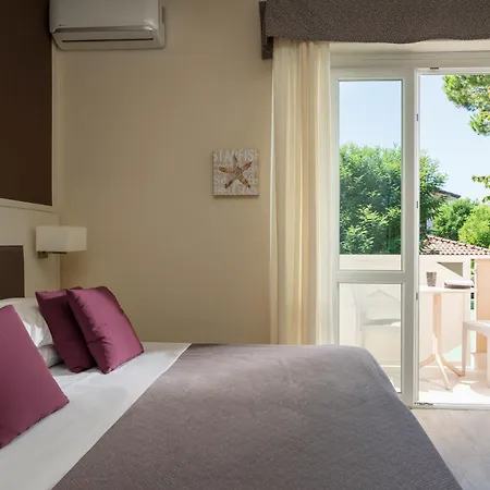 Azzurra Otel 3*