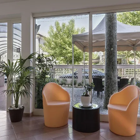 Otel Azzurra