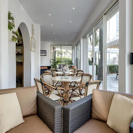 Hotel Azzurra 3*