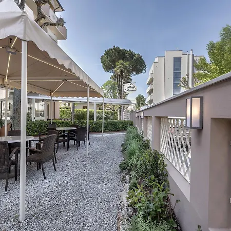 Azzurra Otel Marina di Pietrasanta