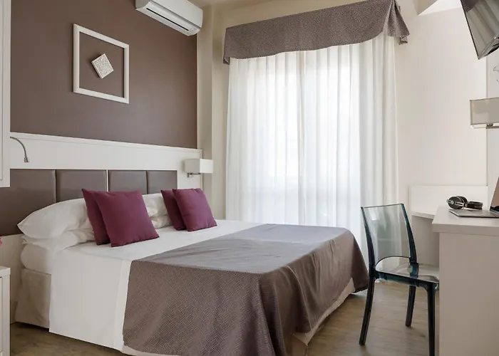 Azzurra 호텔 마리아나디피에트라산타